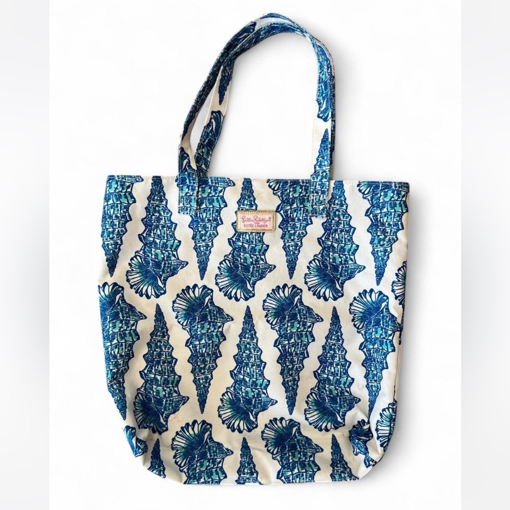 Lilly Pulitzer for Estee Lauder blue and white shell tote bag